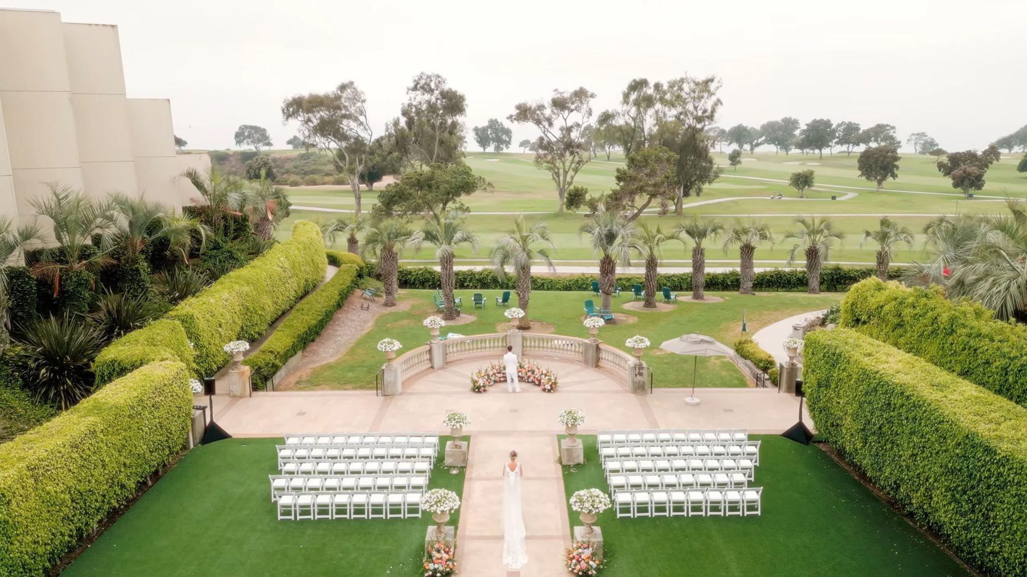 carousel-hero-element image-0