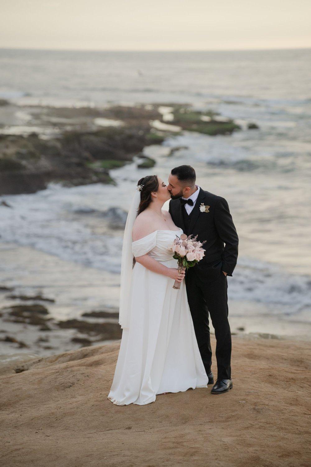 carousel-hero-element image-3