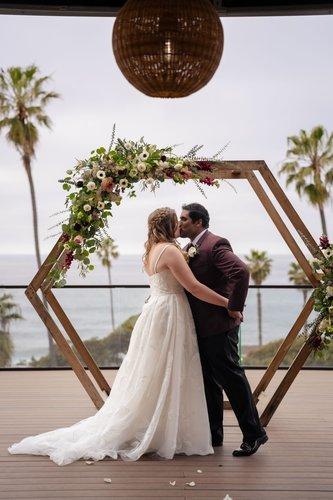 mobile - carousel-hero-element image-1