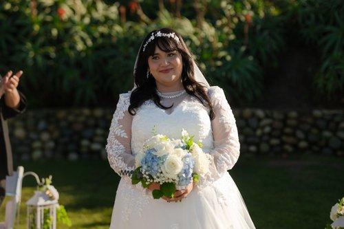 mobile - carousel-hero-element image-0